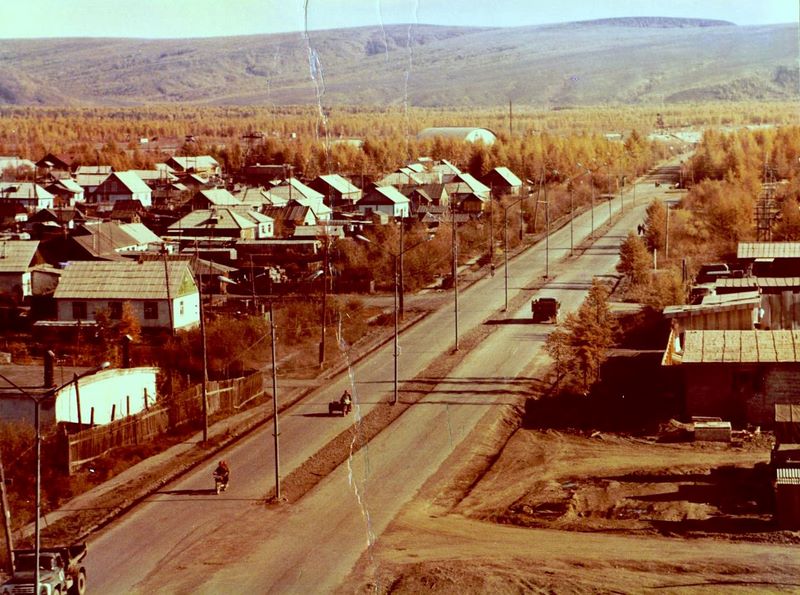 П сеймчан. Сеймчан. Поселок Сеймчан. Сеймчан (посёлок городского типа). Аэропорт Сеймчан.